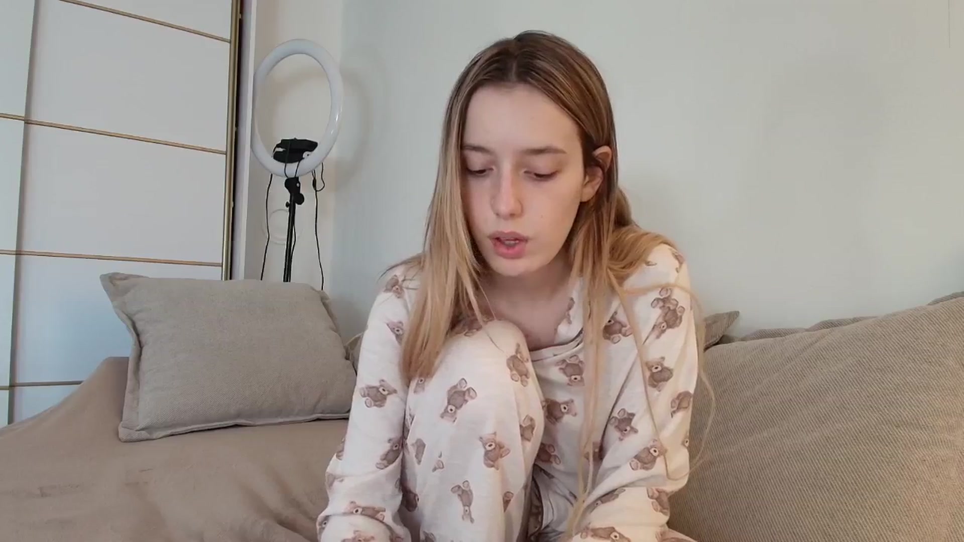 Elenaxkiss video thumbnail