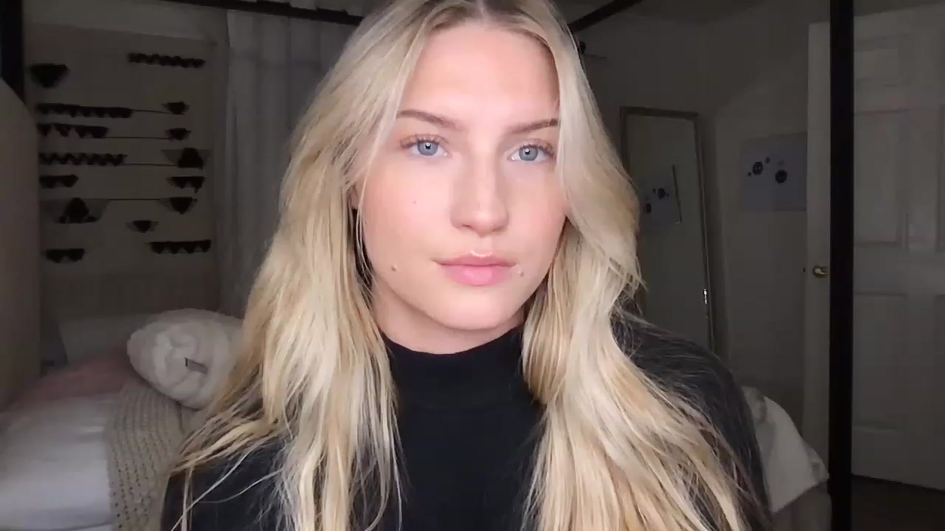 Thezabrina video thumbnail