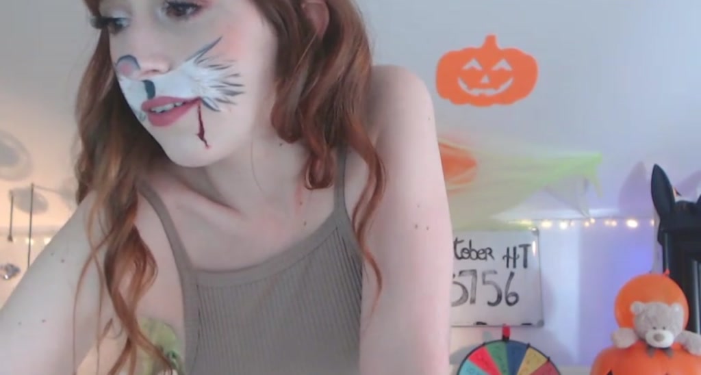 LilouNipsOut video thumbnail