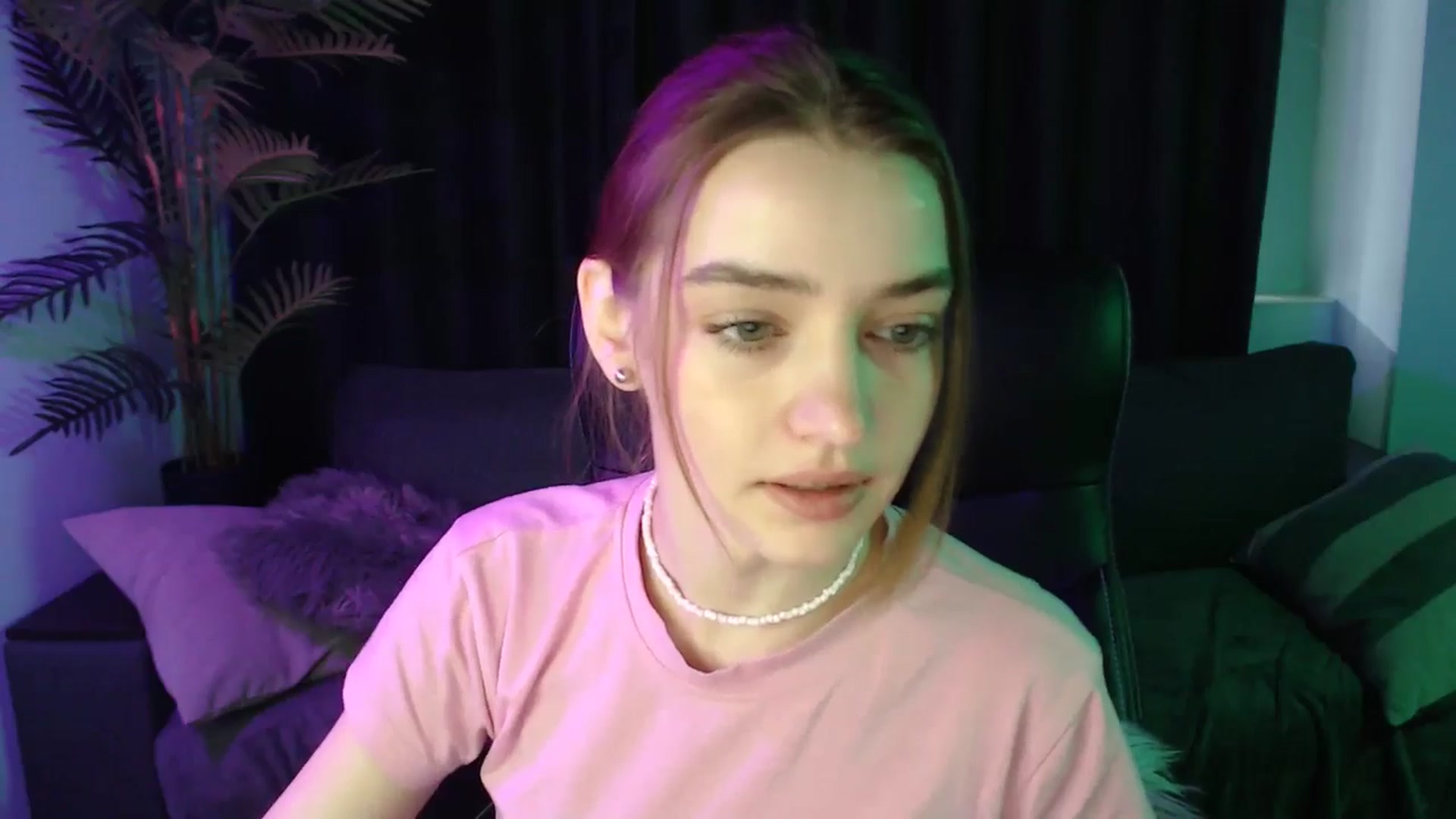 LaraMinx video thumbnail