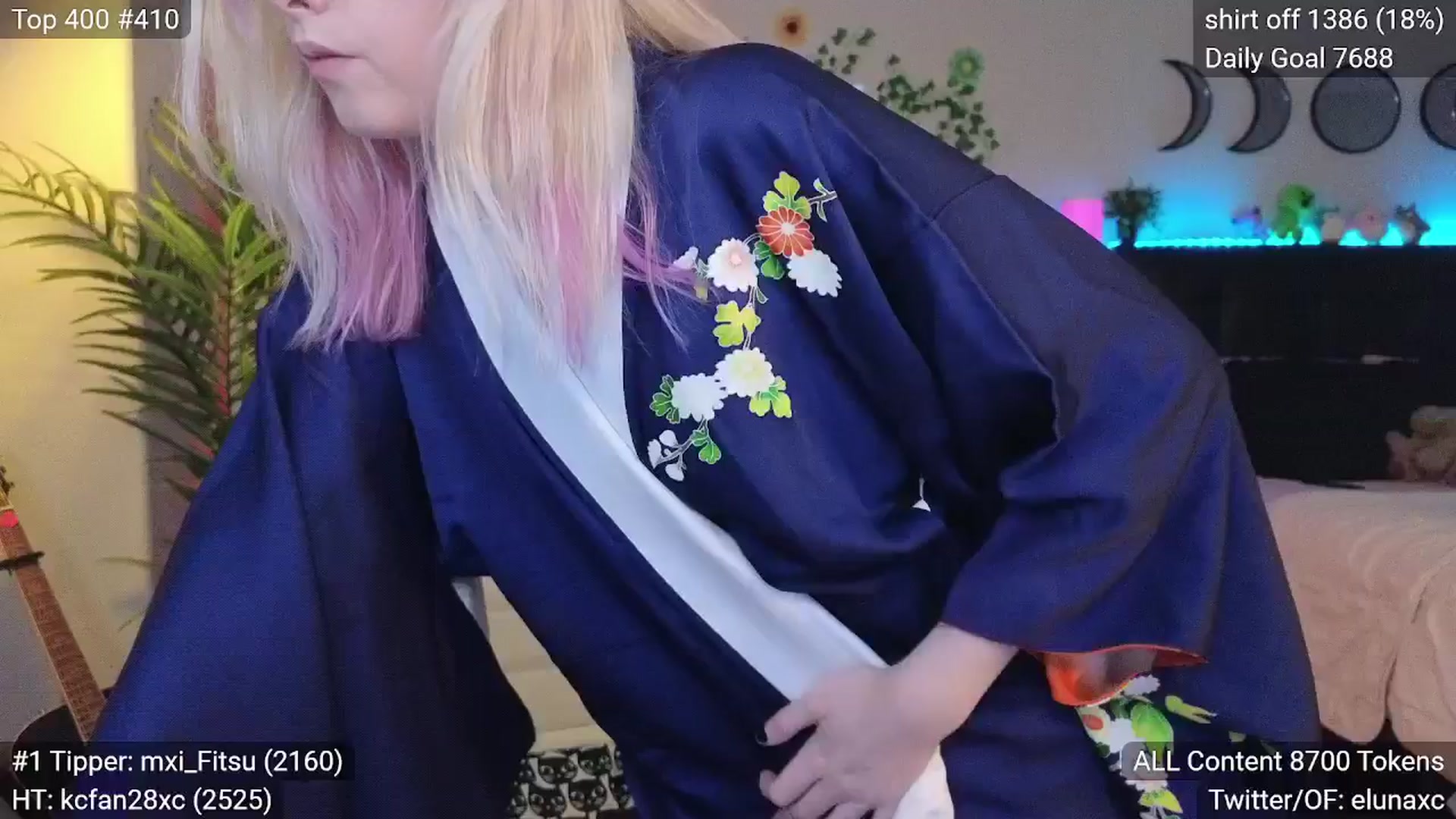 elunaxc video thumbnail