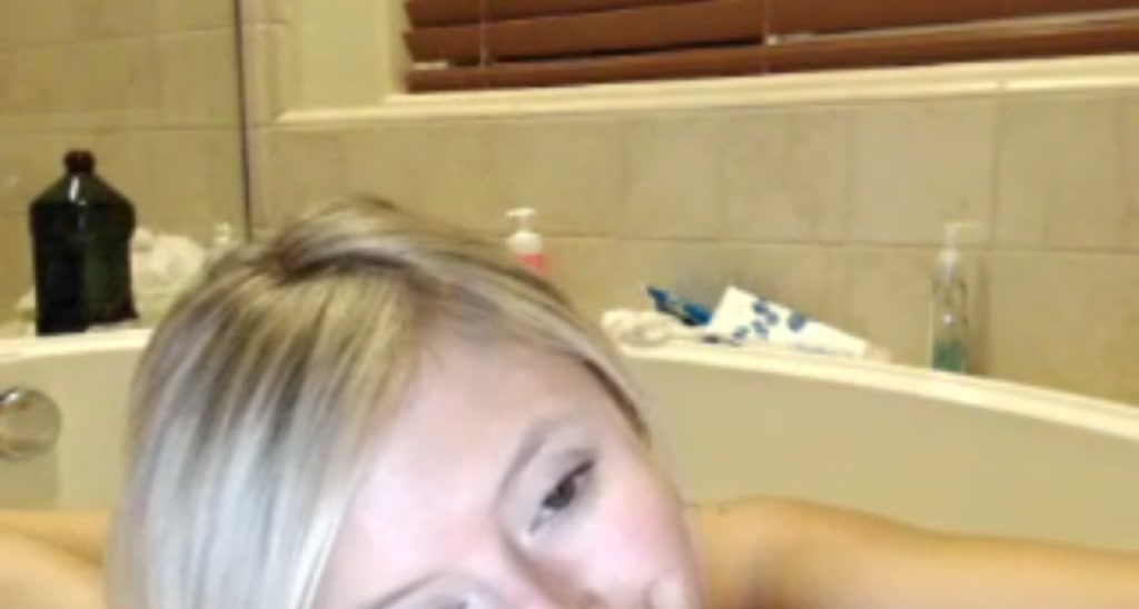 AriaNina video thumbnail