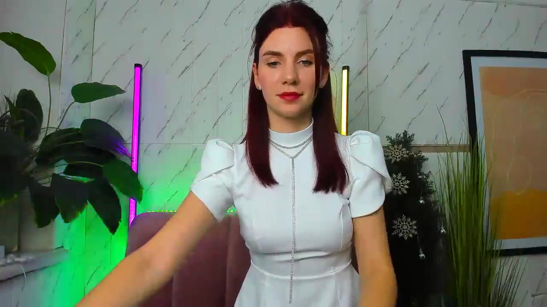 MiaLuxe video thumbnail