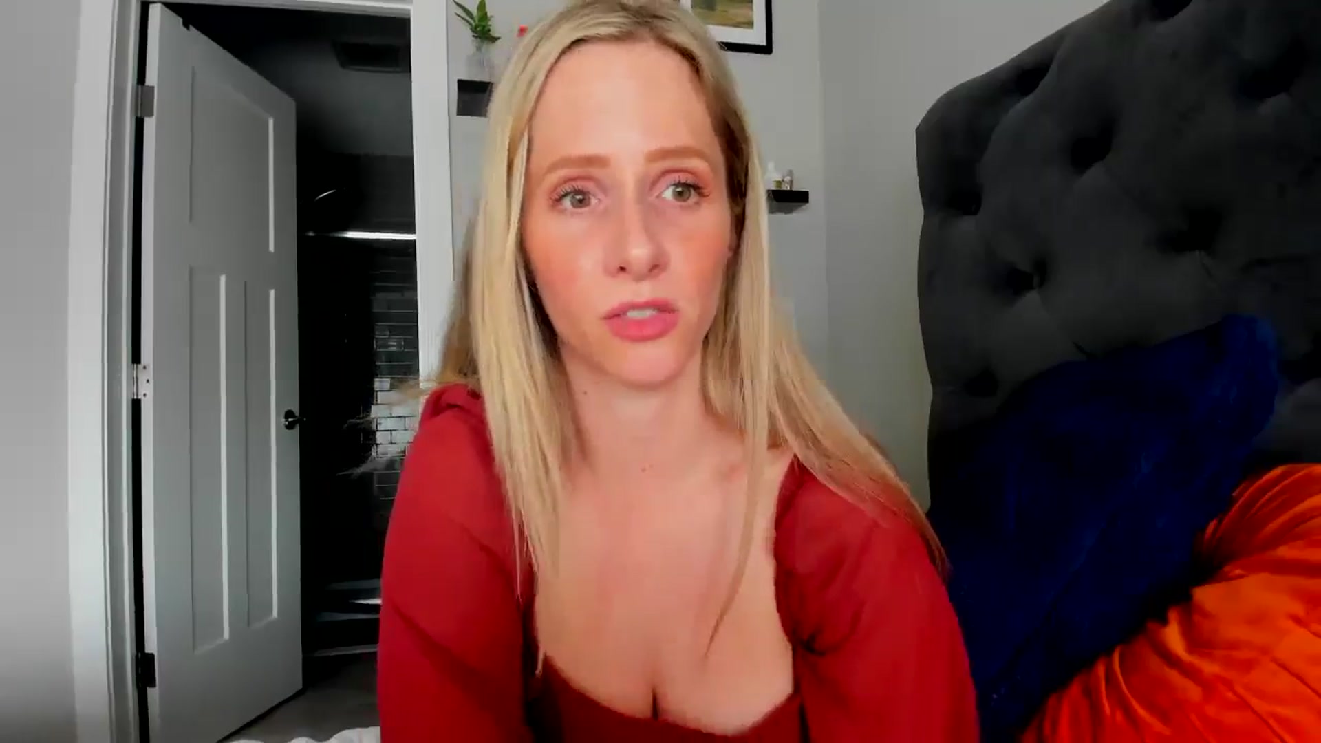 Lucylux1 video thumbnail