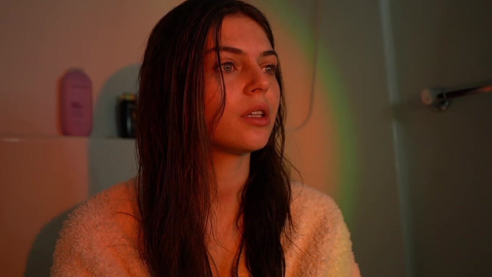 iKarli video thumbnail