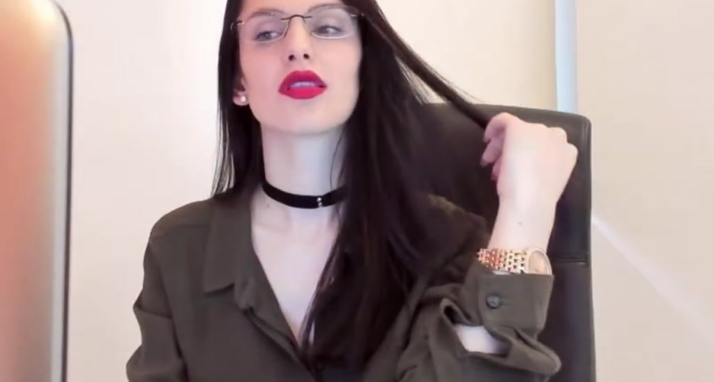 ElleL_ video thumbnail