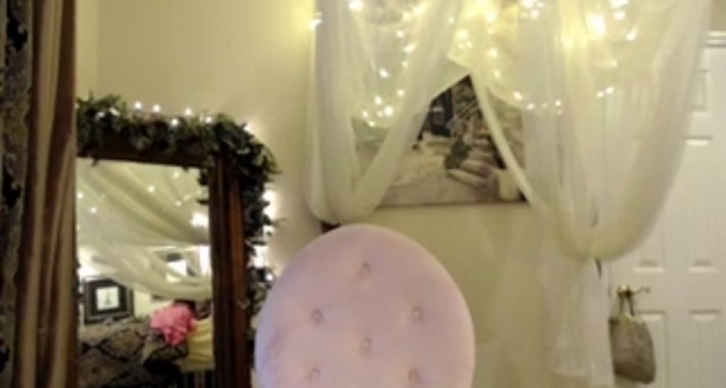 TastieTiffany video thumbnail