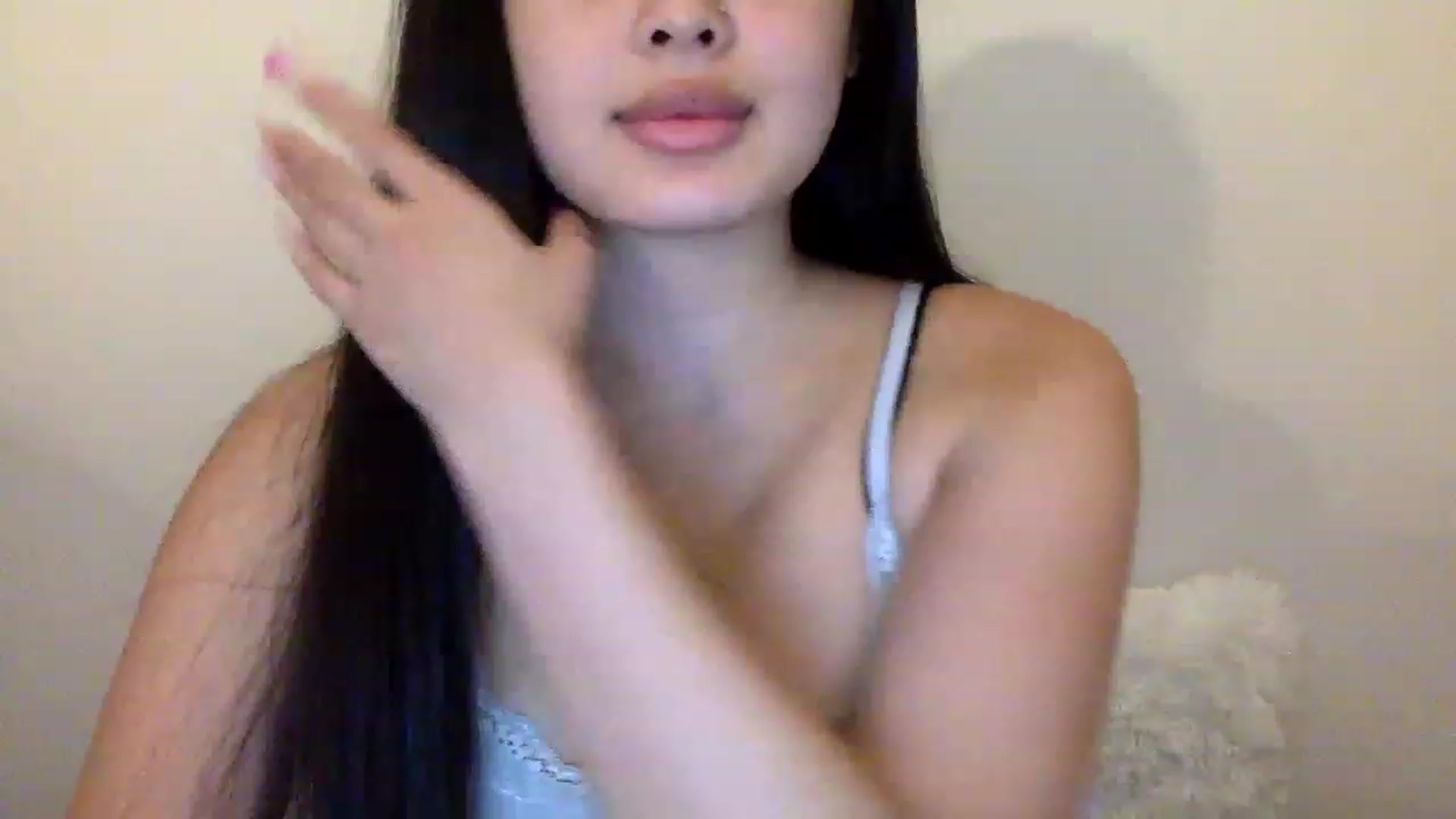 MsAkira video thumbnail