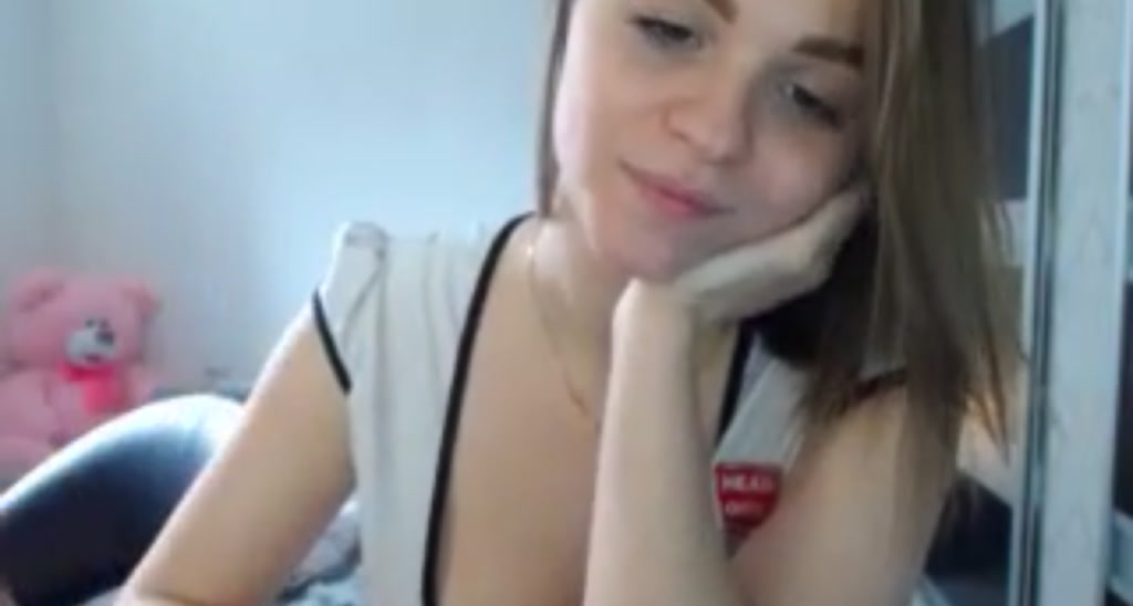 Good2Kisss video thumbnail