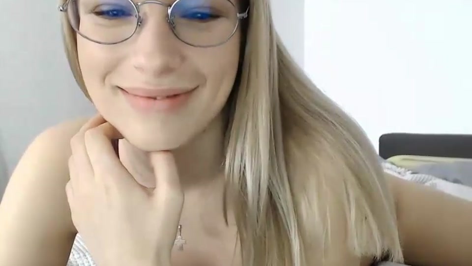 Ariel_Moreau video thumbnail