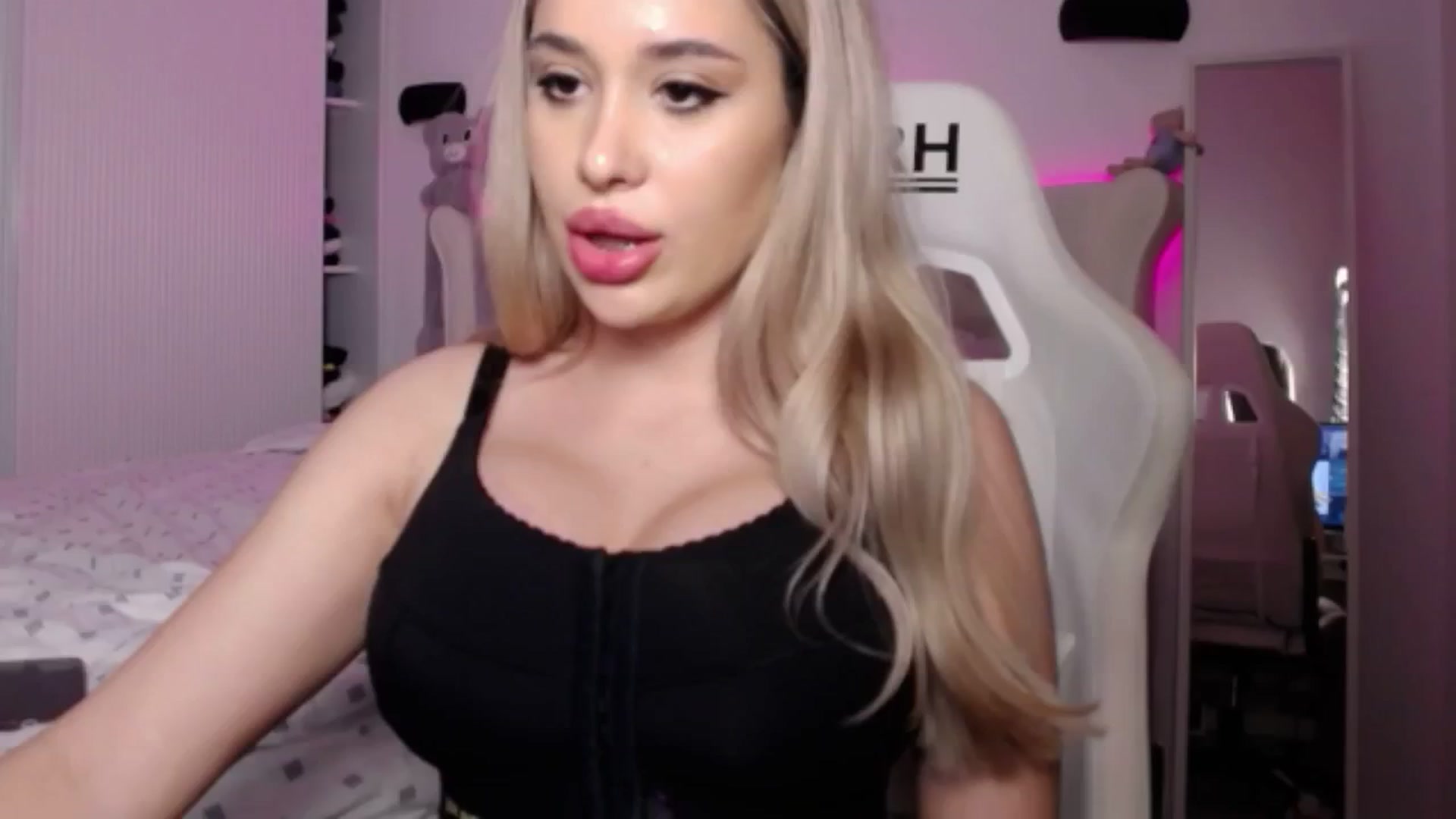 LexxySelena video thumbnail