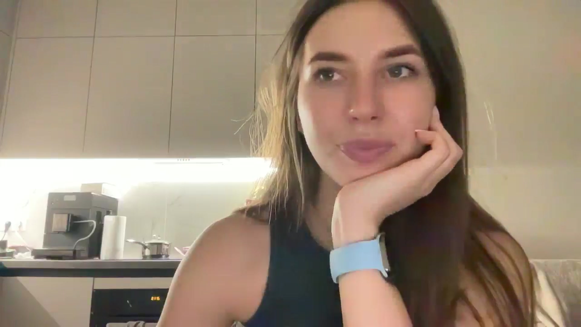 kissfreeze video thumbnail