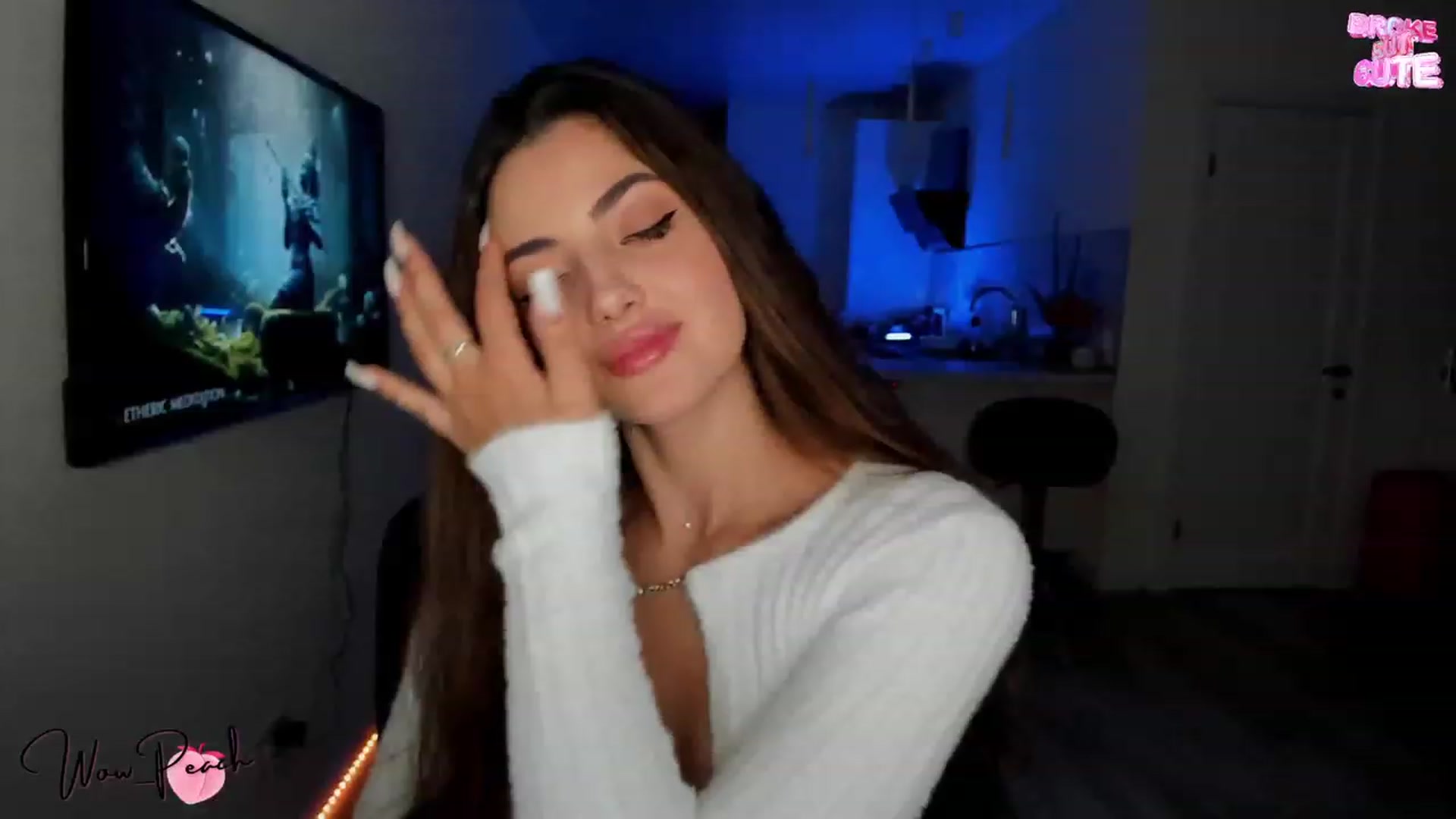 wow_peach video thumbnail