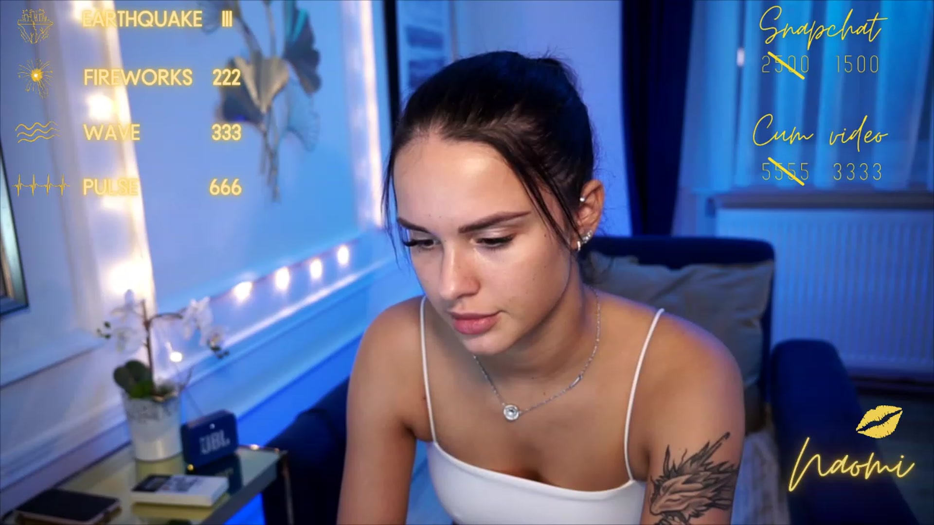 cinnabellee video thumbnail