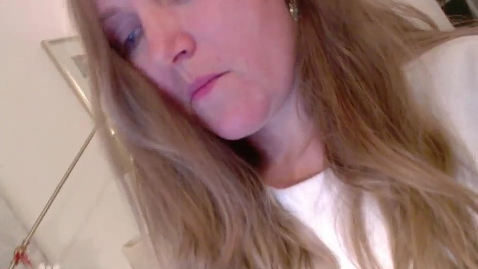 JustLily video thumbnail