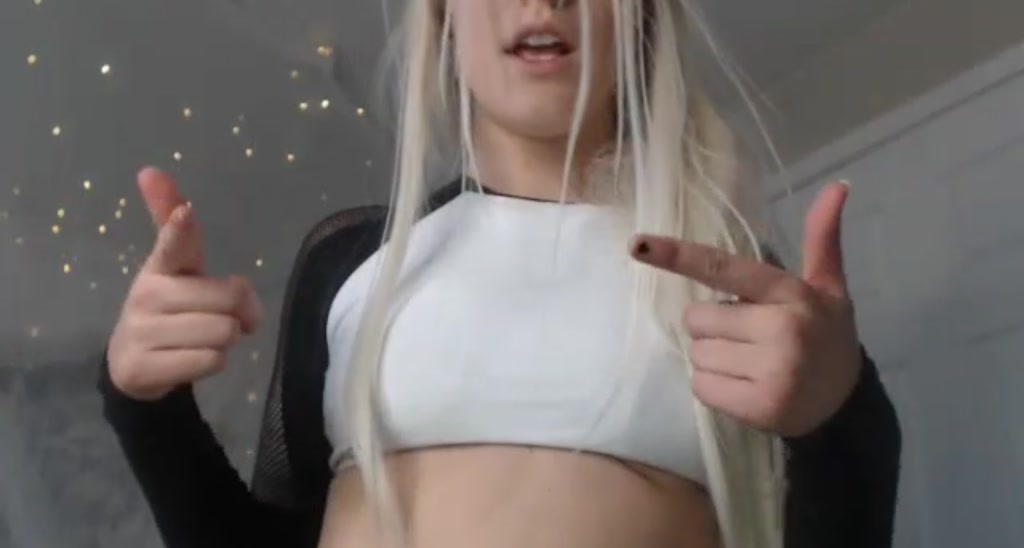 LaraLoxley video thumbnail