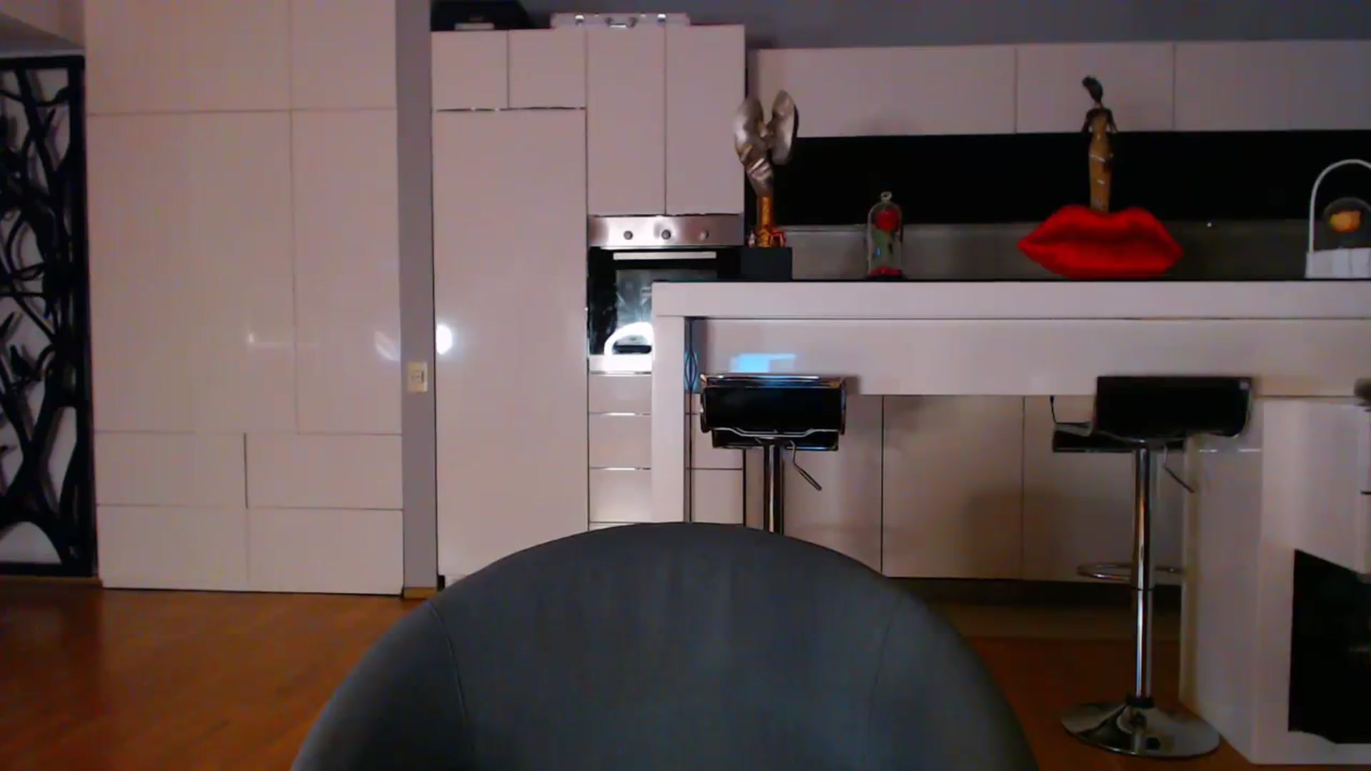 D_y_y video thumbnail