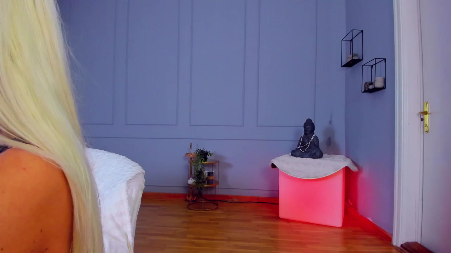 AwwwElla video thumbnail