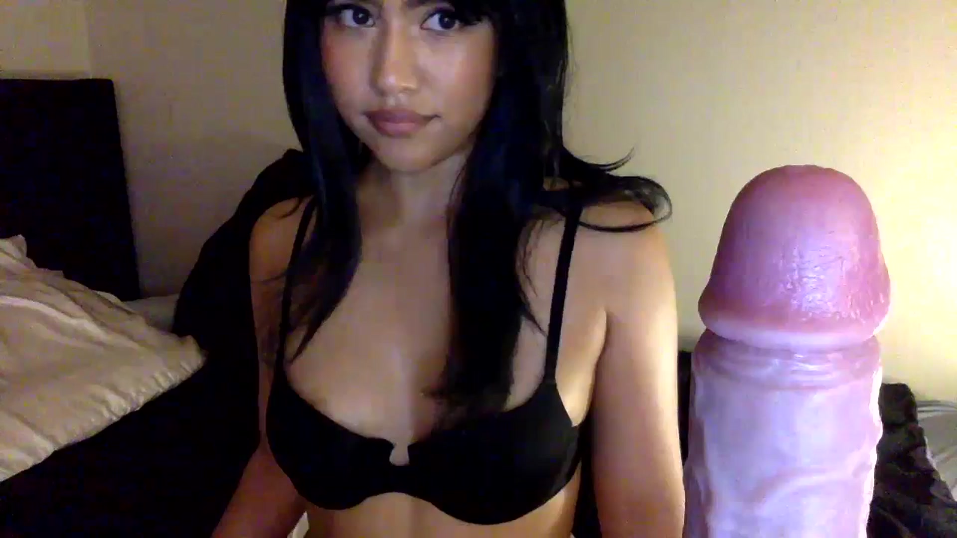 lilagomez video thumbnail