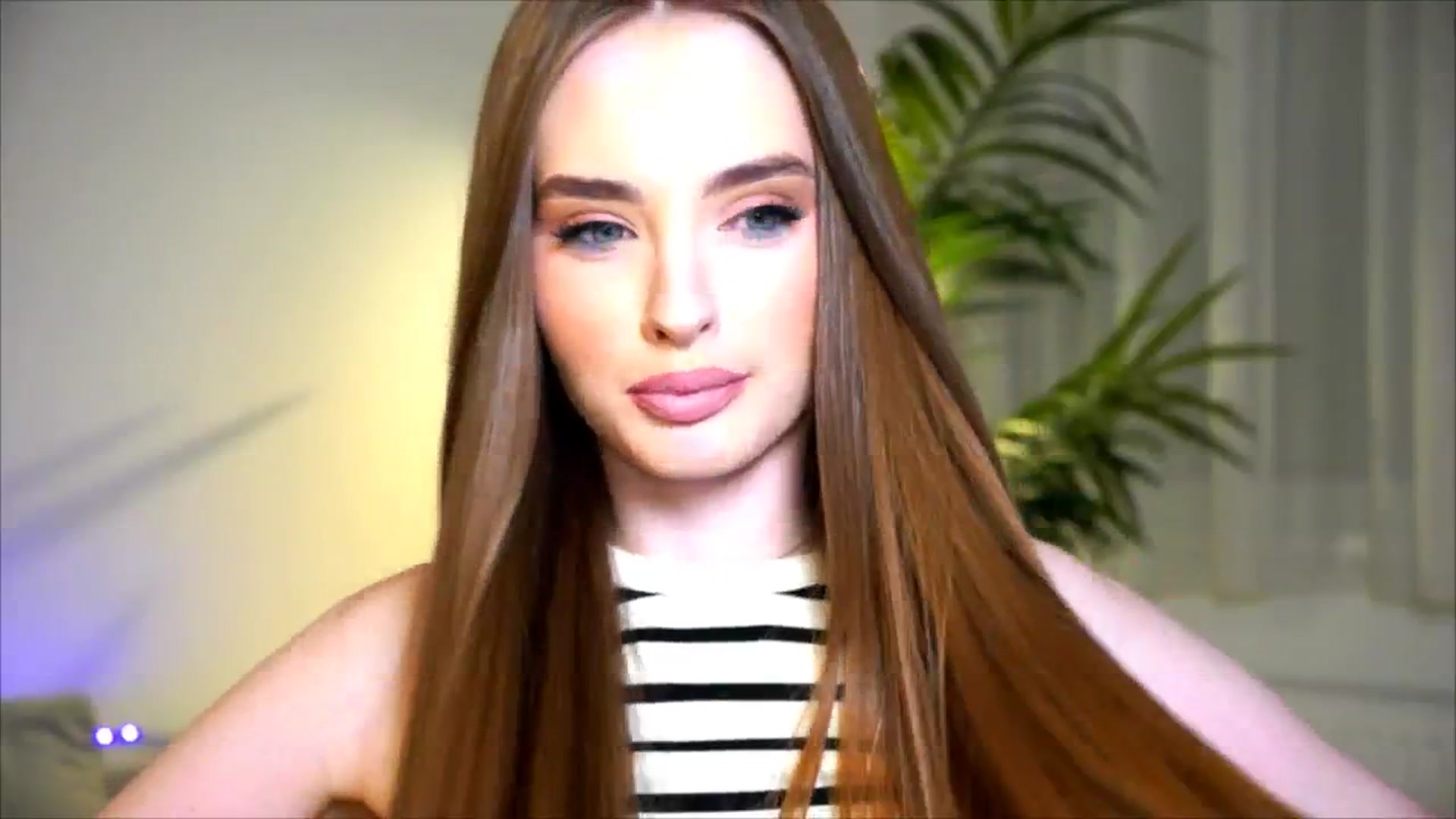 petitegonwild video thumbnail