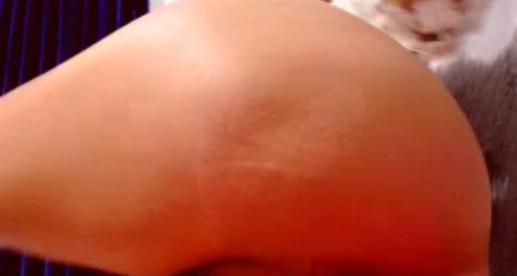 flowreyna video thumbnail