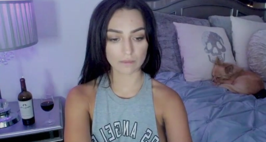 xo_esme video thumbnail
