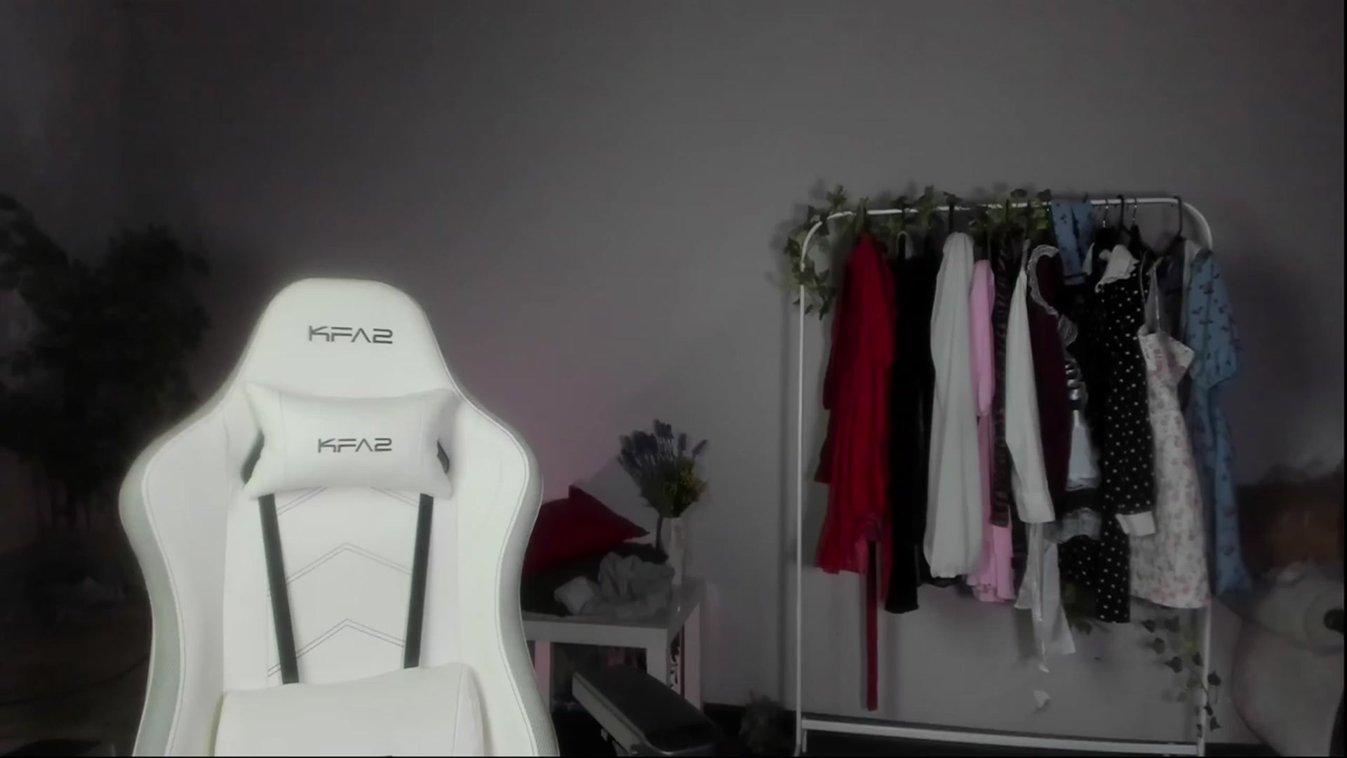 Littlewetgirl video thumbnail