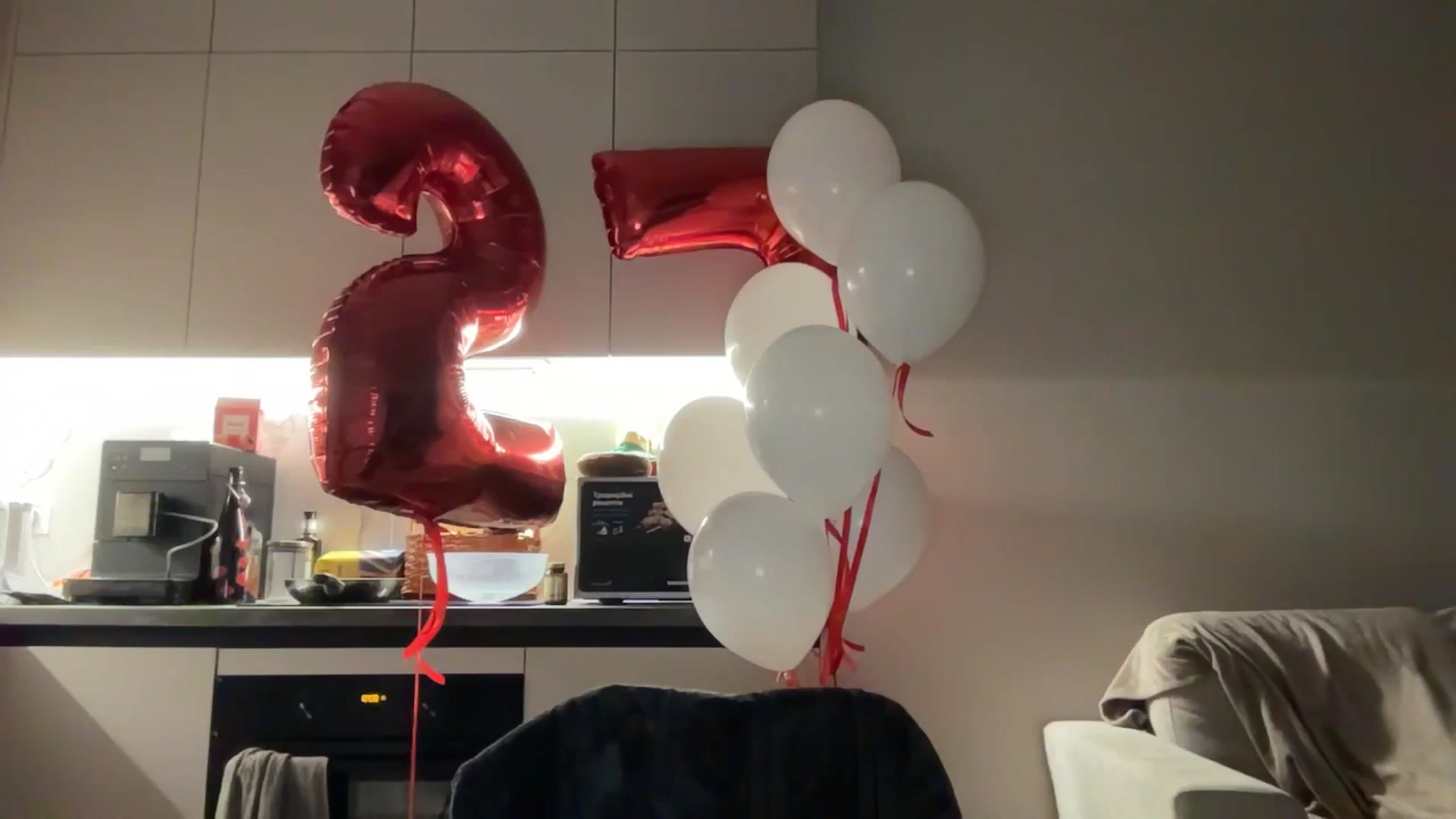 kissfreeze video thumbnail