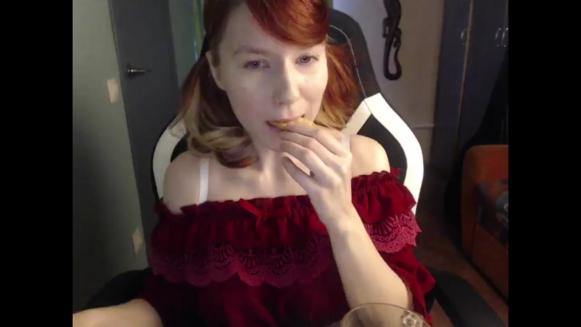 NikiFoks18 video thumbnail