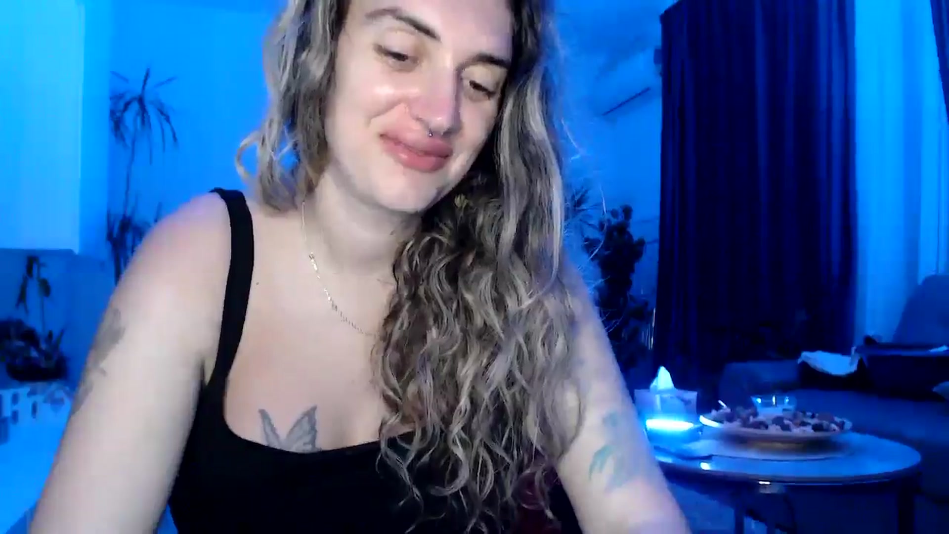 MissDivinna video thumbnail