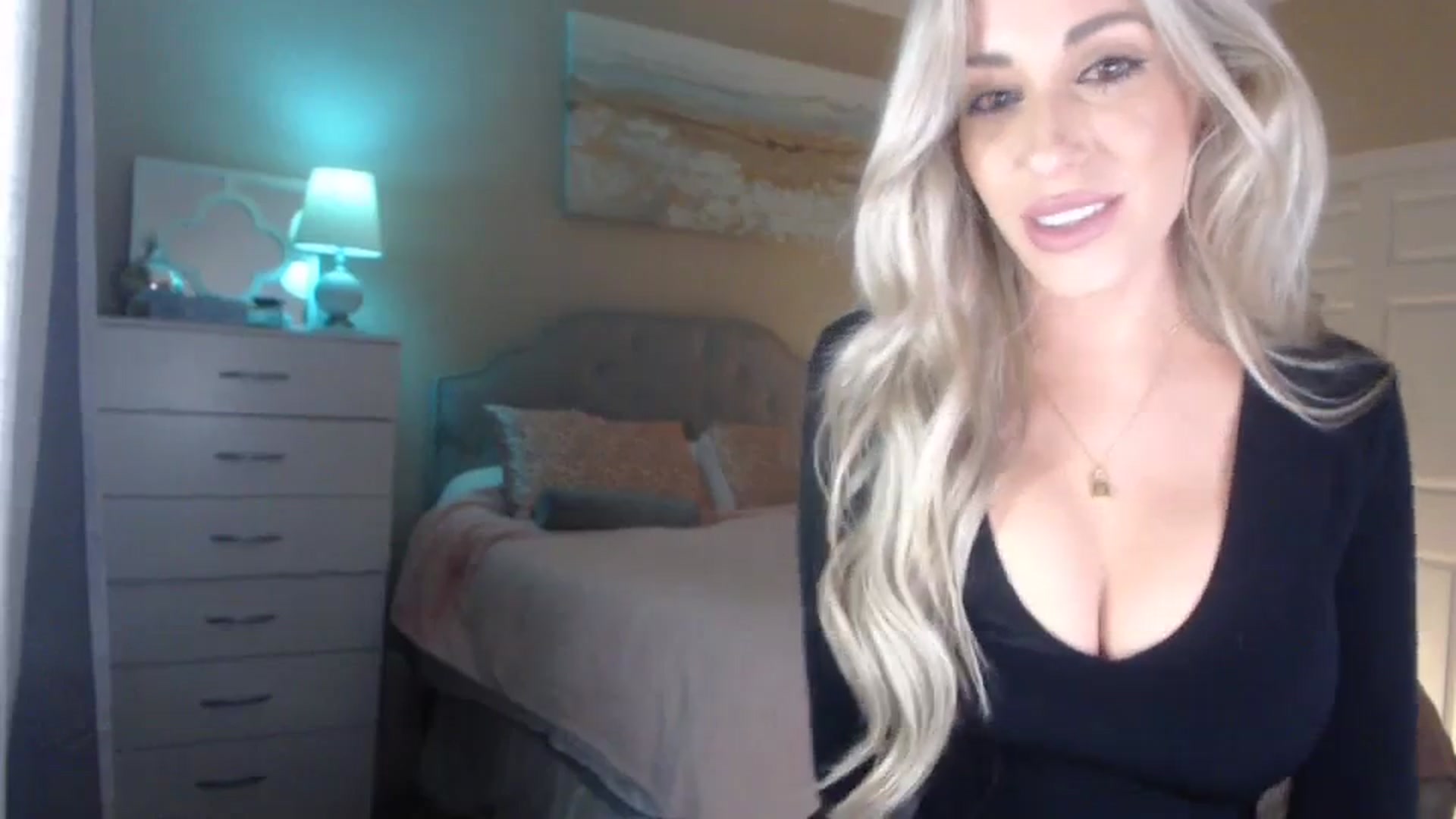 Queen_bambii video thumbnail
