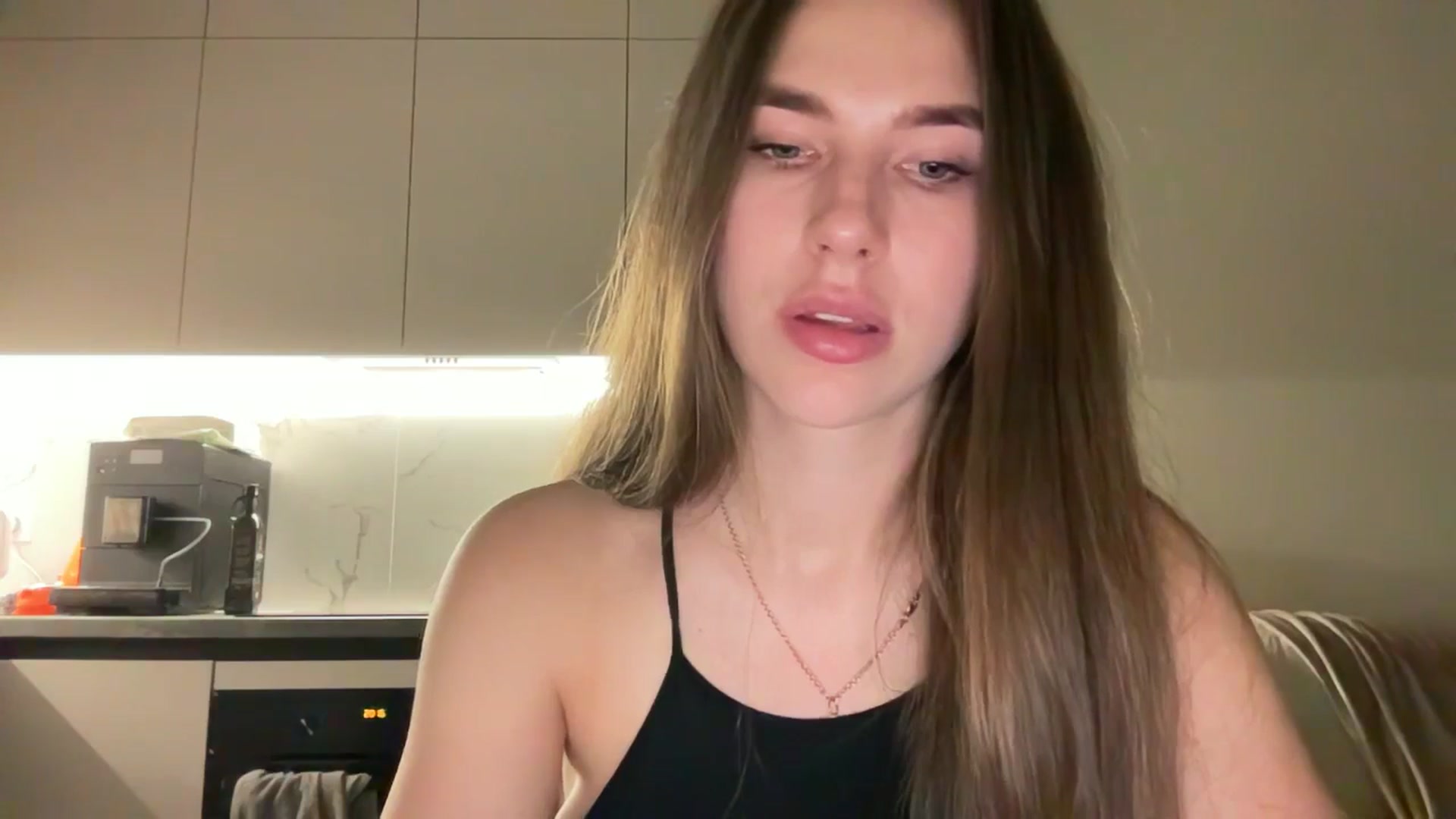 kissfreeze video thumbnail