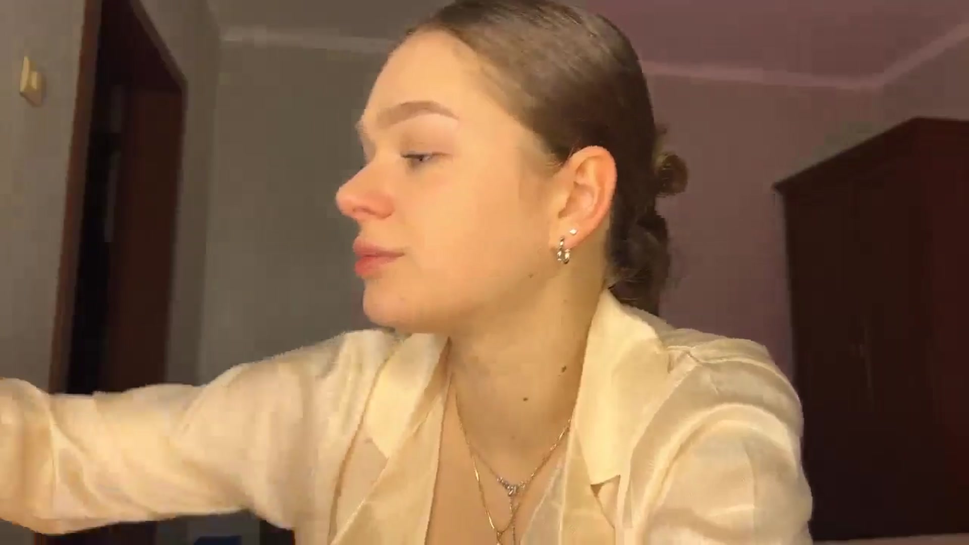 HeyAlisa video thumbnail