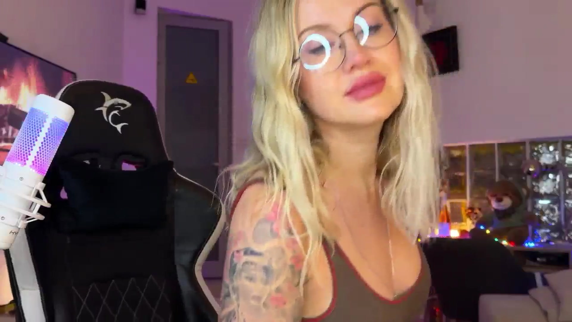 AlexiAngel video thumbnail