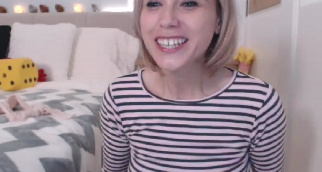 Ami_White video thumbnail
