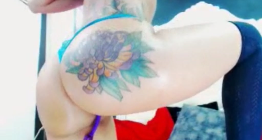 Mia_brooks video thumbnail