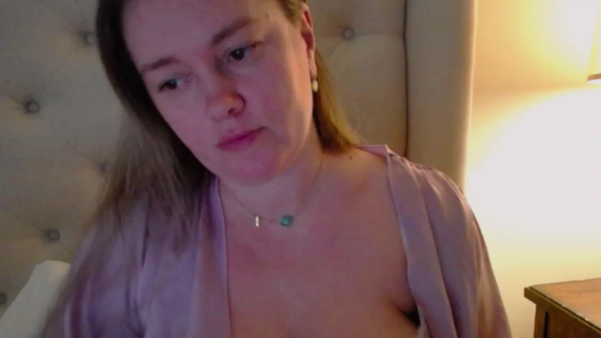 J0llye video thumbnail