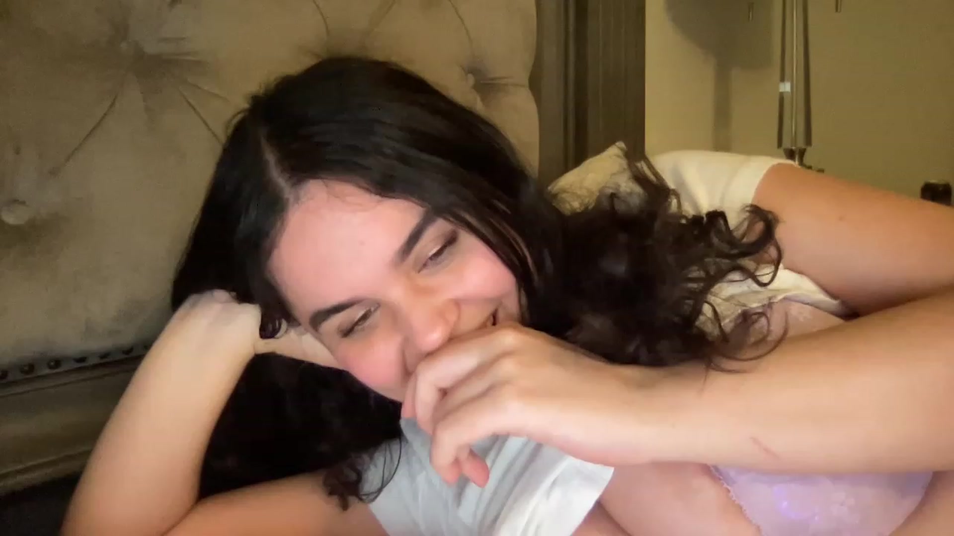 Giaislovely video thumbnail