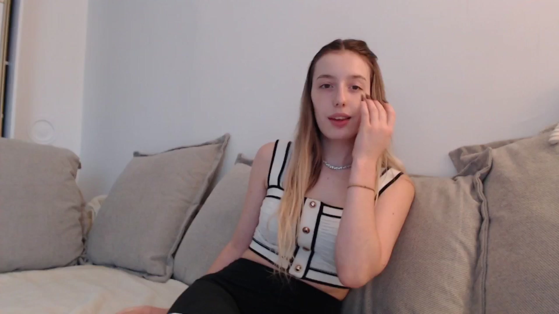 Elenaxkiss video thumbnail