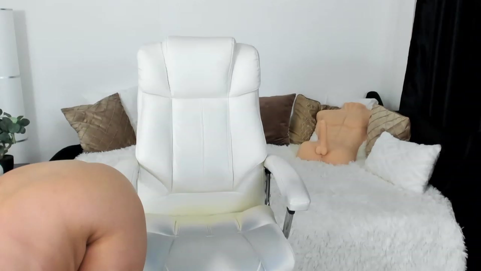 Queenevamaria video thumbnail