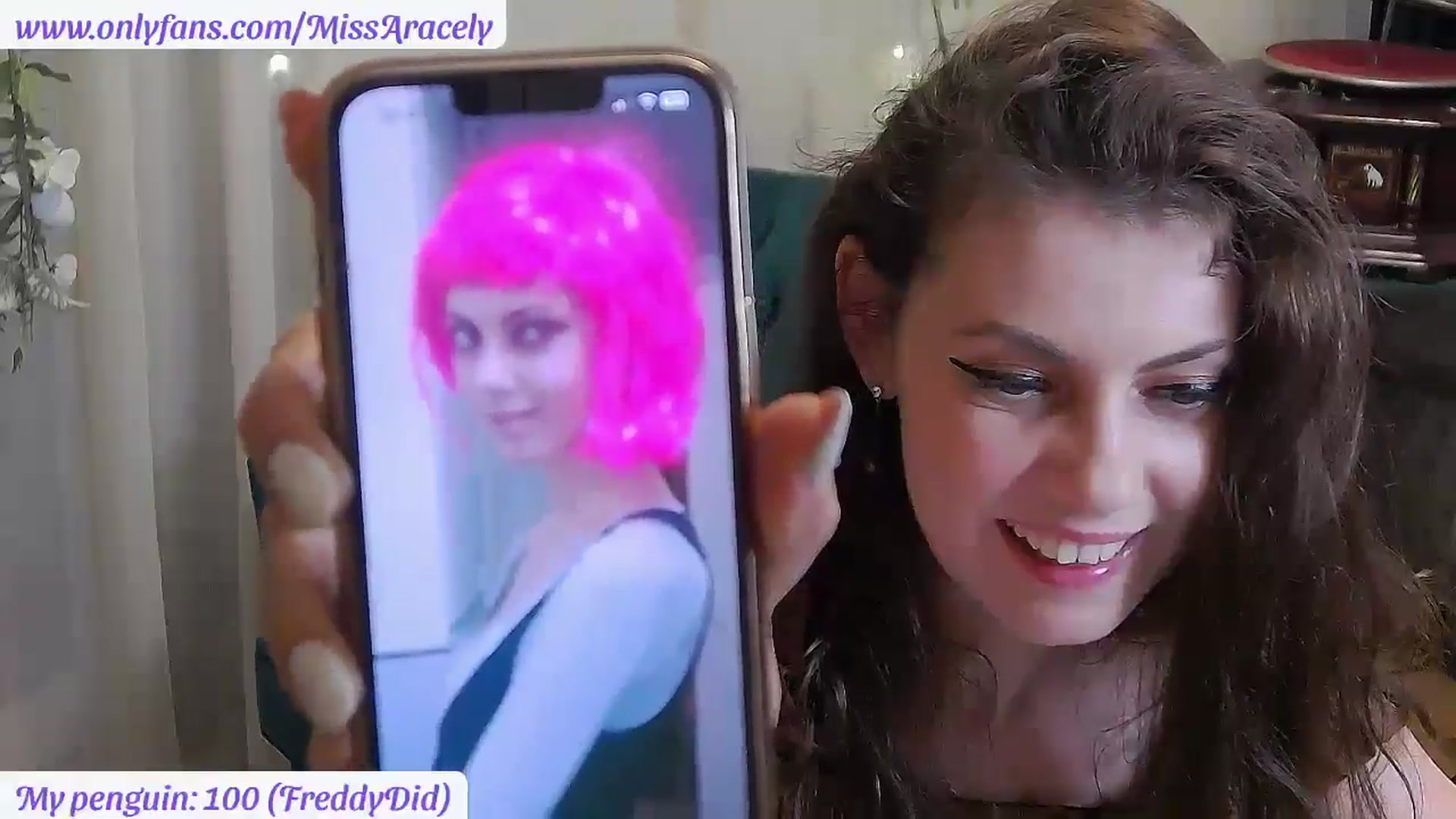 MissAracely video thumbnail