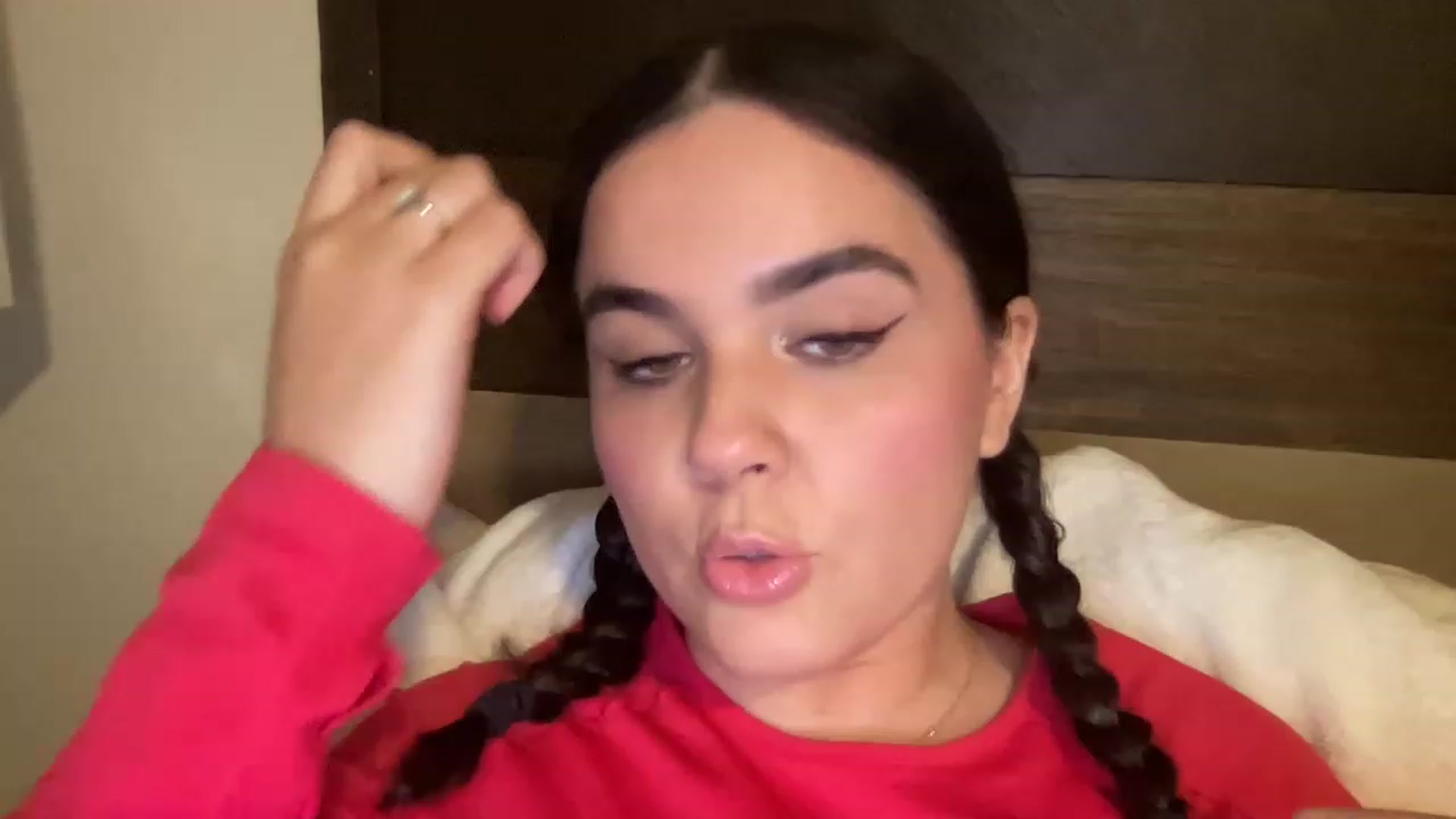 Giaislovely video thumbnail