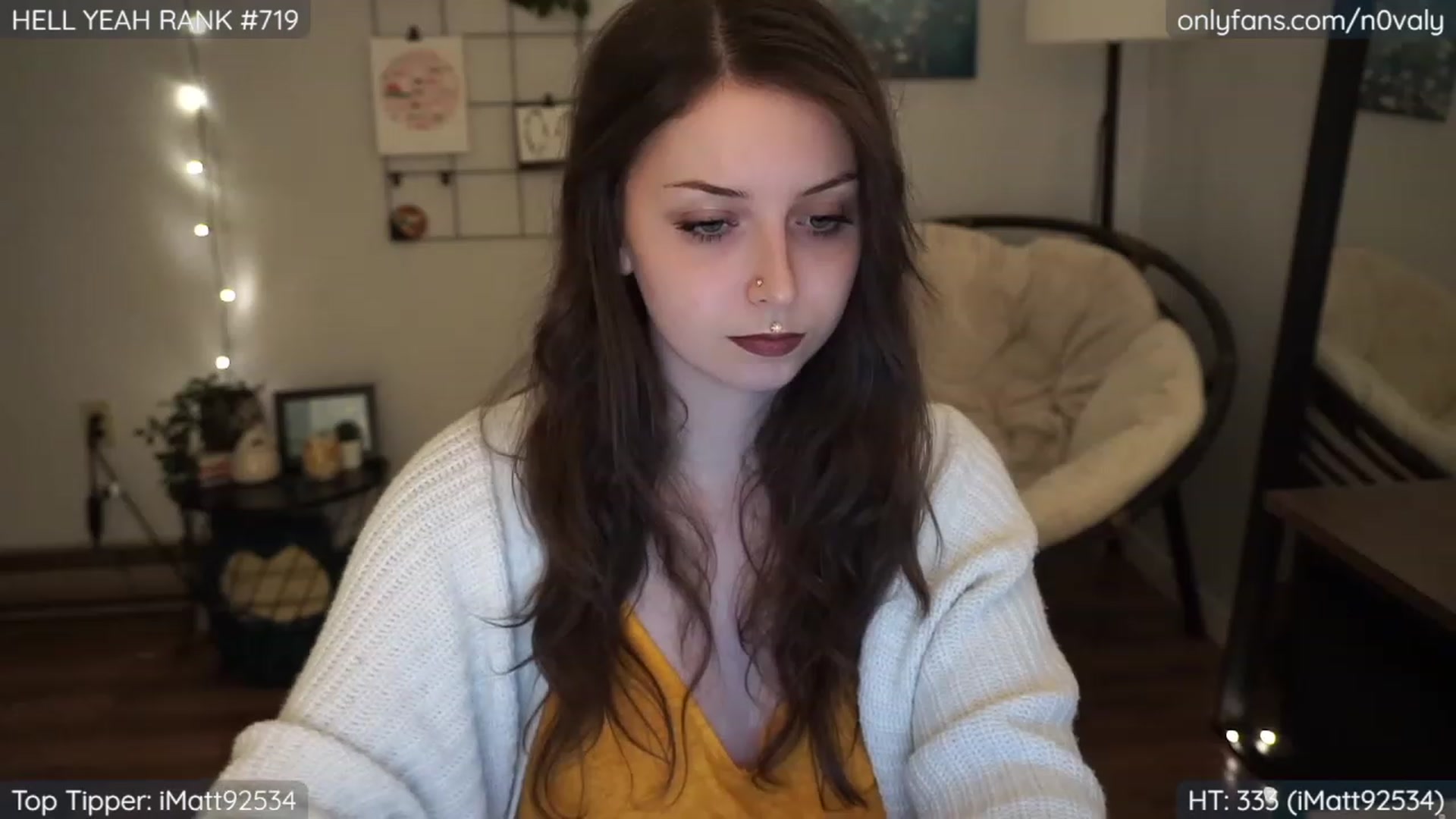 N0valy video thumbnail
