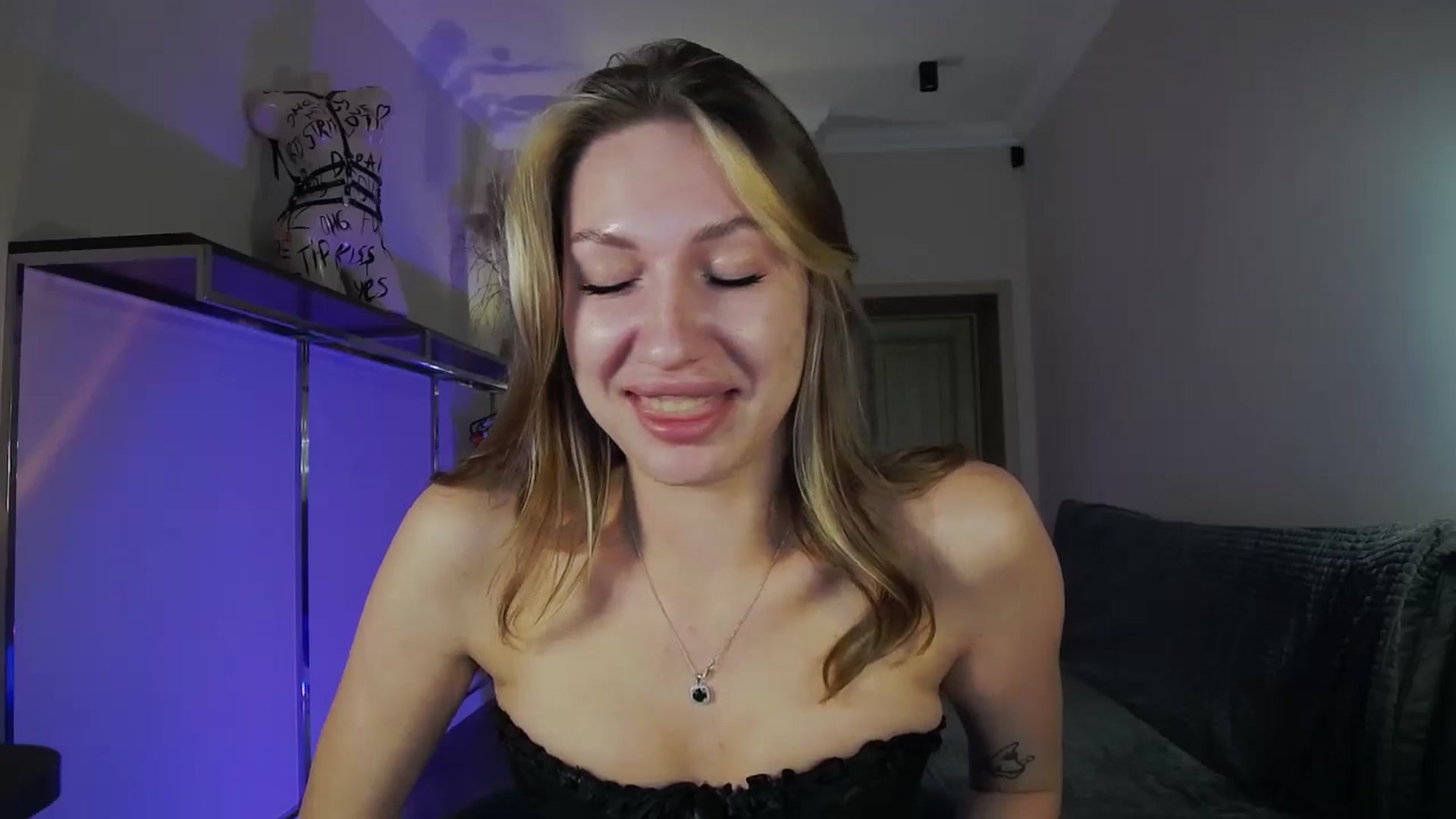 LovelyGin video thumbnail