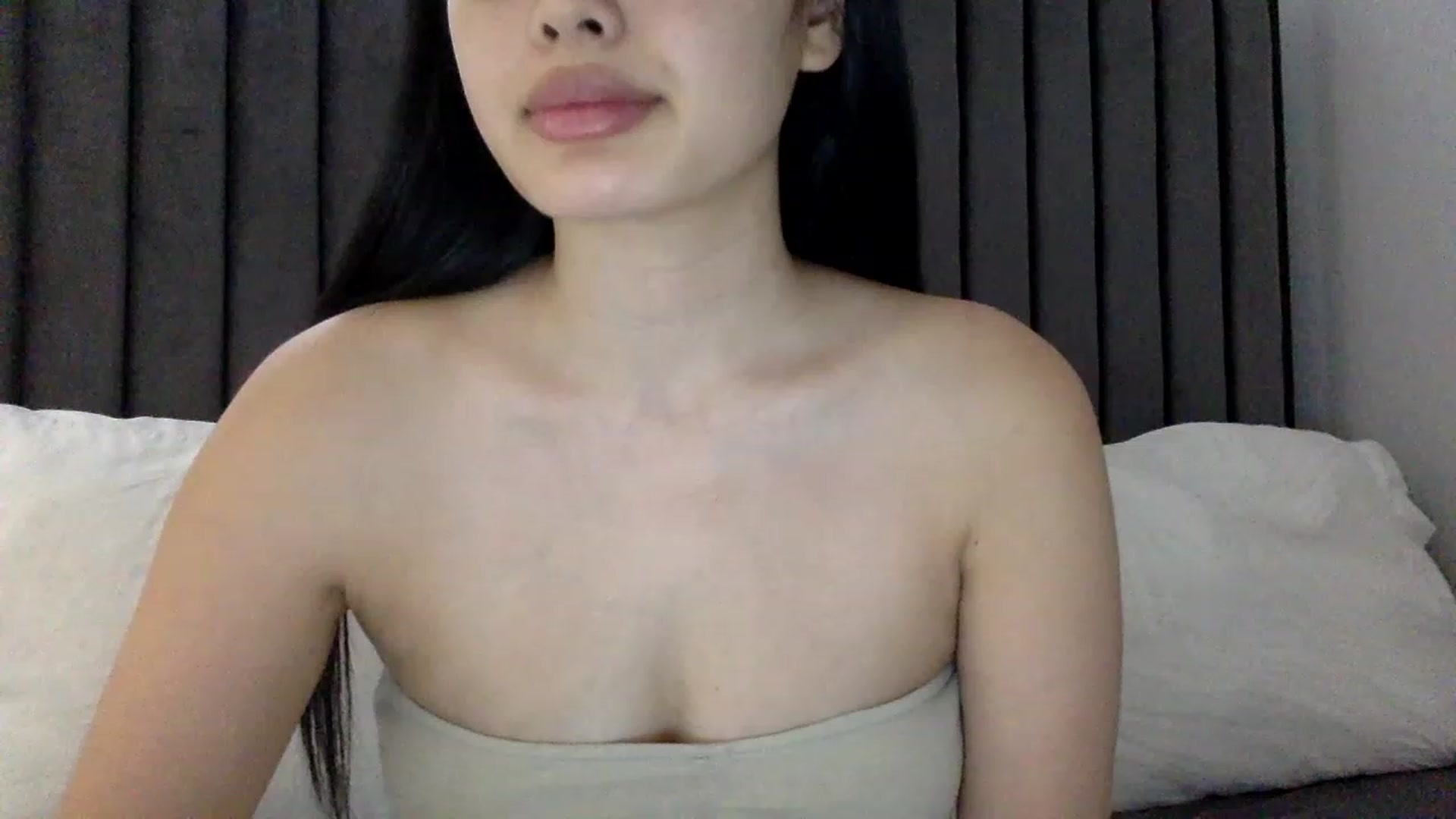 MsAkira video thumbnail