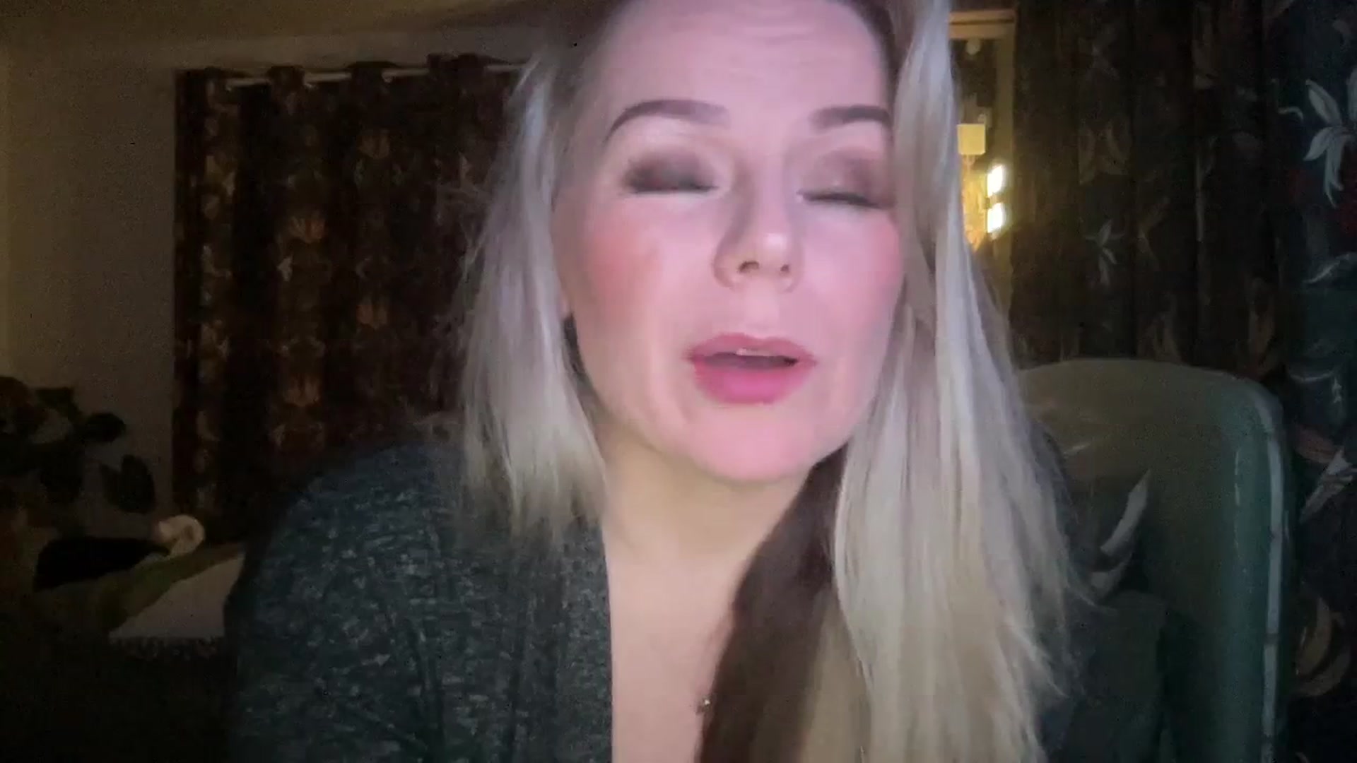 LaraLaughs video thumbnail
