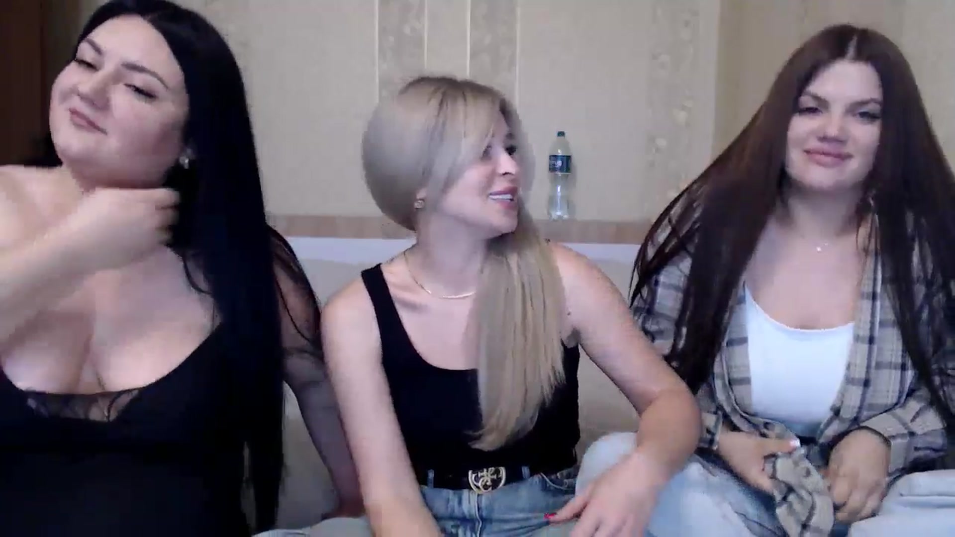Caramelkaa video thumbnail