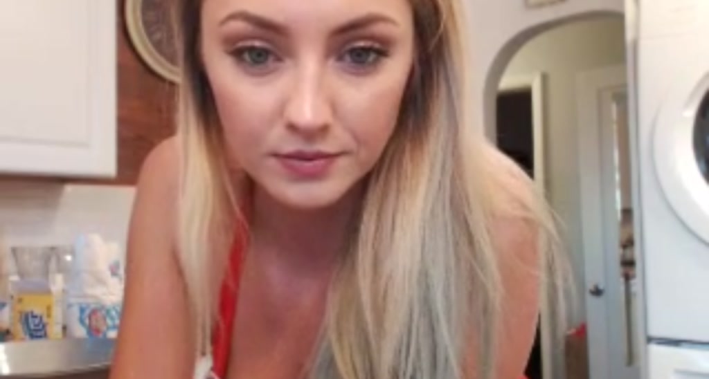 GiaPeach video thumbnail