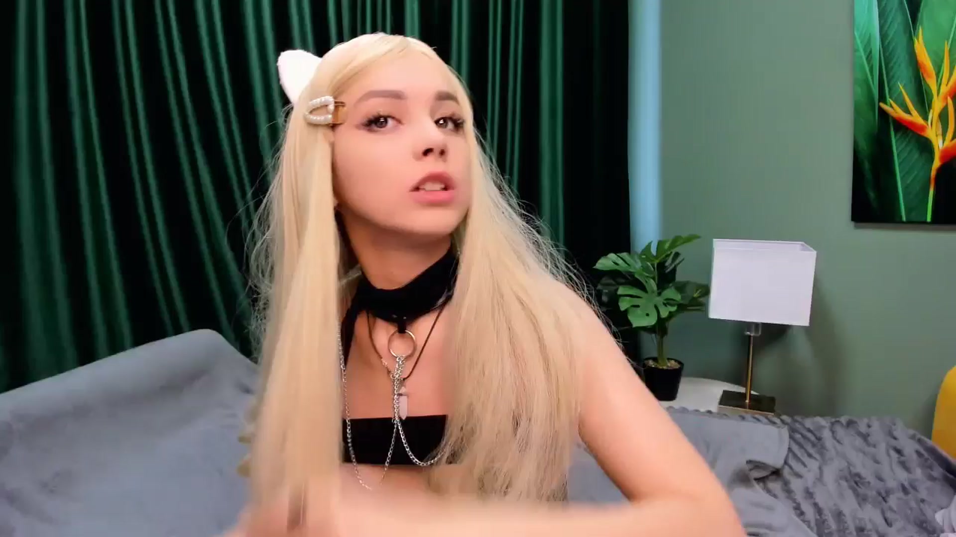EsterCandy video thumbnail