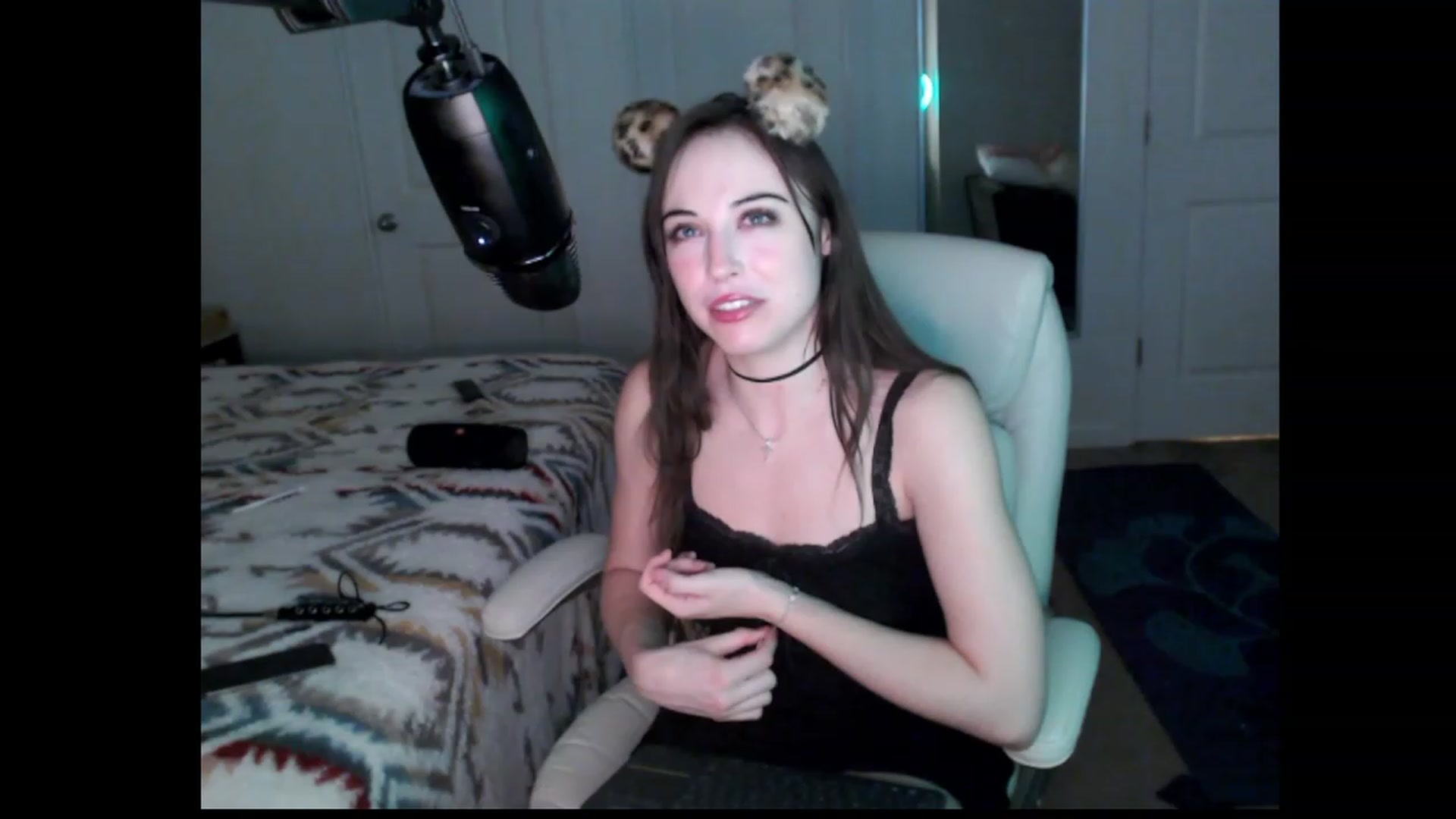 Purrityy video thumbnail